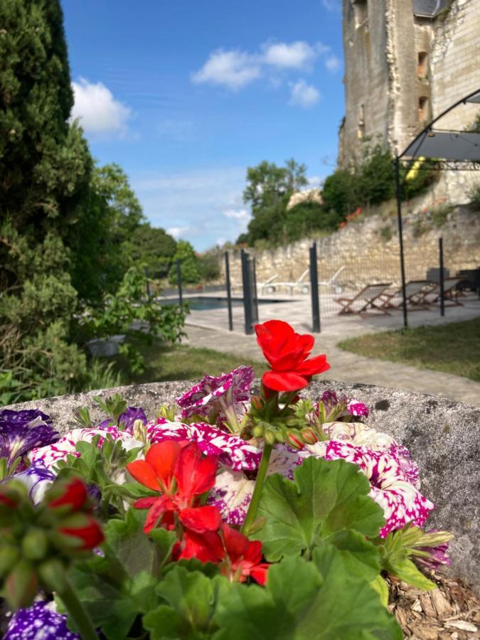 Logis Auberge De Crissay エクステリア 写真