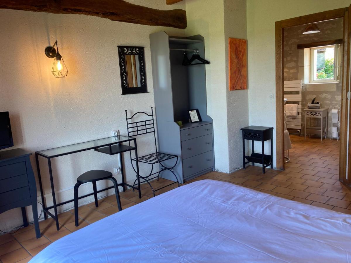 Logis Auberge De Crissay エクステリア 写真