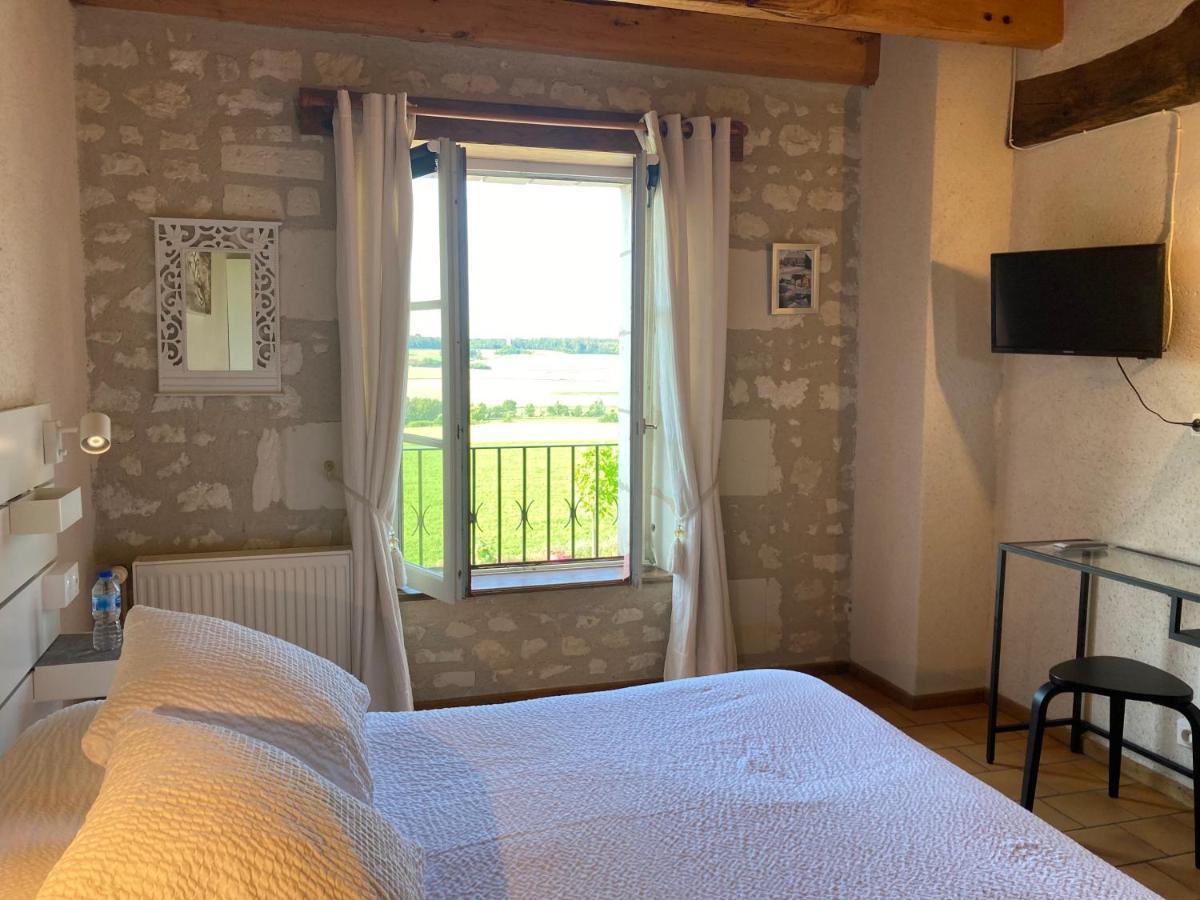 Logis Auberge De Crissay エクステリア 写真