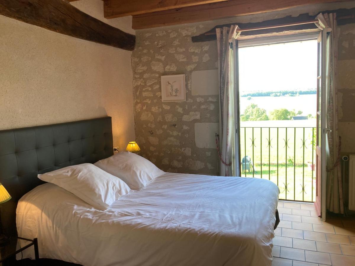Logis Auberge De Crissay エクステリア 写真