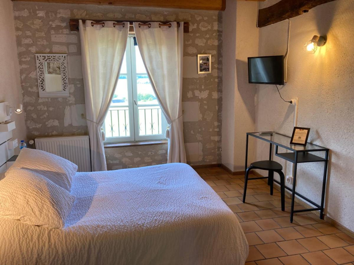Logis Auberge De Crissay エクステリア 写真